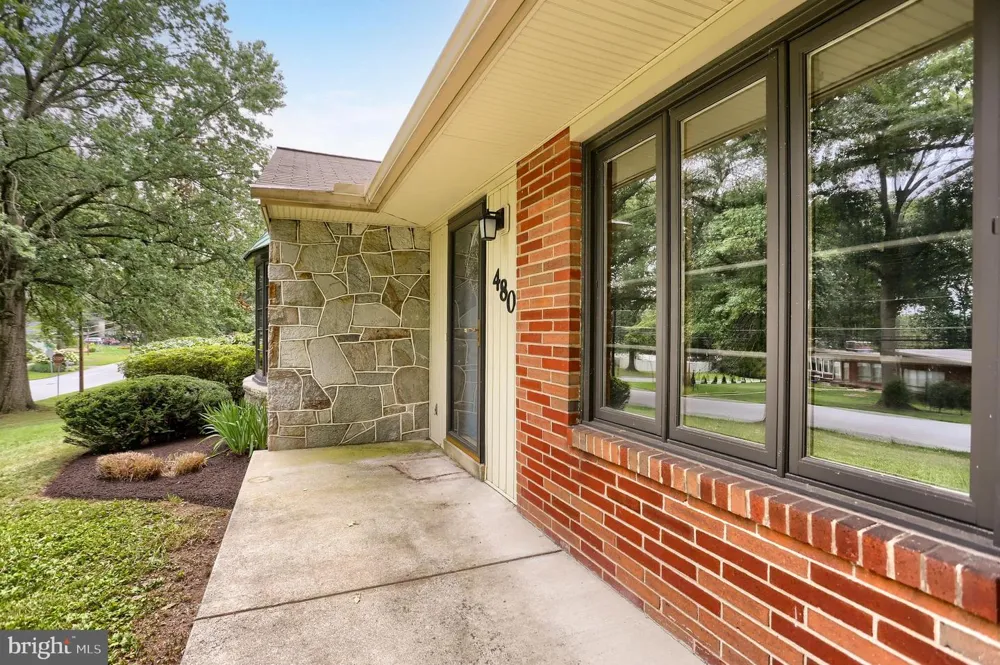 480 SAINT JOHNS DRIVE Camp Hill, PA 17011