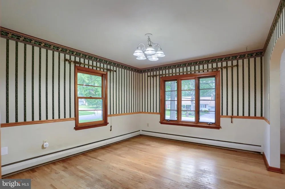 480 SAINT JOHNS DRIVE Camp Hill, PA 17011