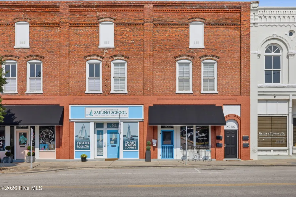 122 S Market Street #1 Washington, NC 27889