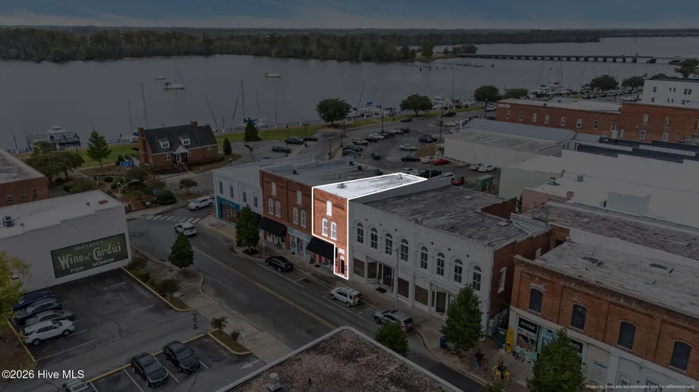 122 S Market Street #1 Washington, NC 27889