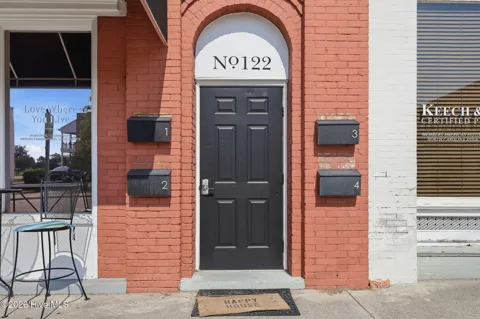 122 S Market Street #1