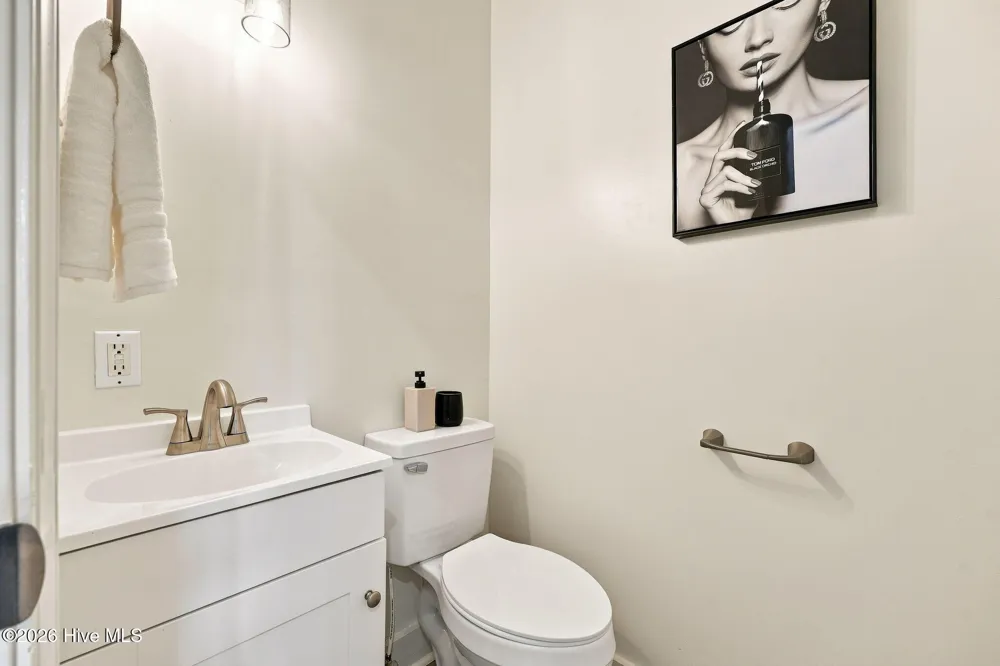122 S Market Street #1 Washington, NC 27889