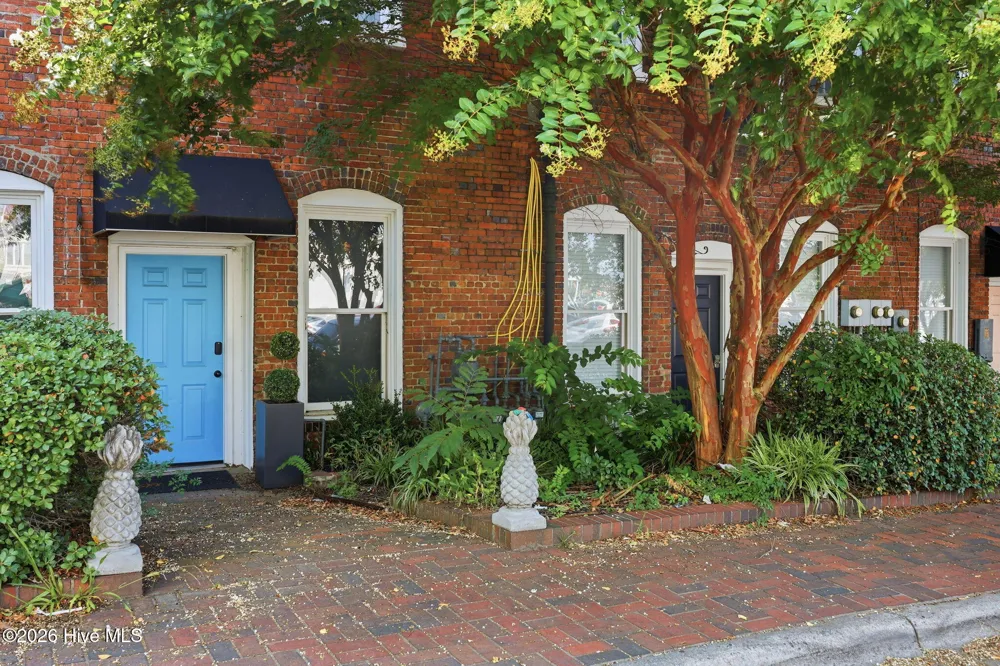 122 S Market Street #1 Washington, NC 27889