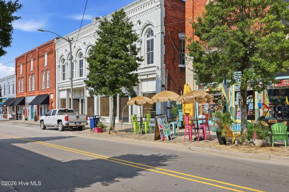 122 S Market Street #1 Washington, NC 27889