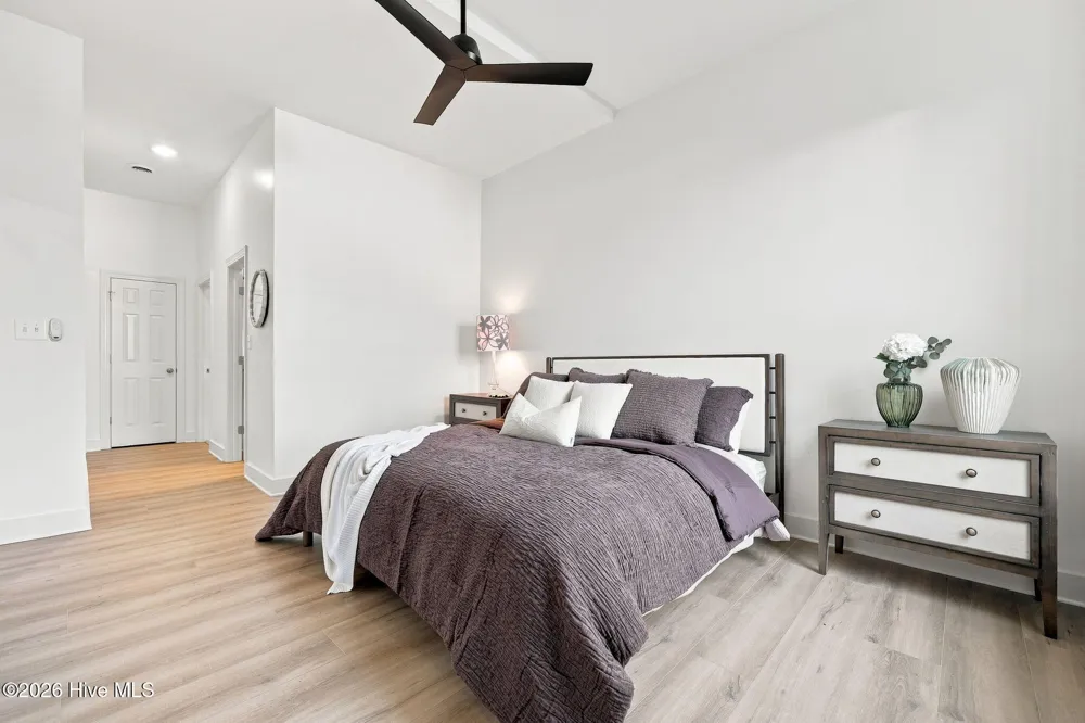122 S Market Street #1 Washington, NC 27889