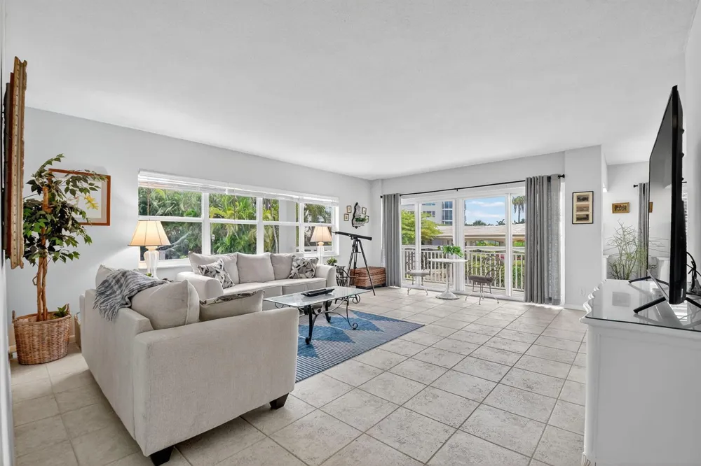 1000 LOWRY STREET #1F Delray Beach, FL 33483