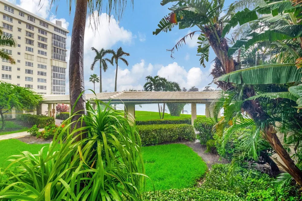 1000 LOWRY STREET #1F Delray Beach, FL 33483