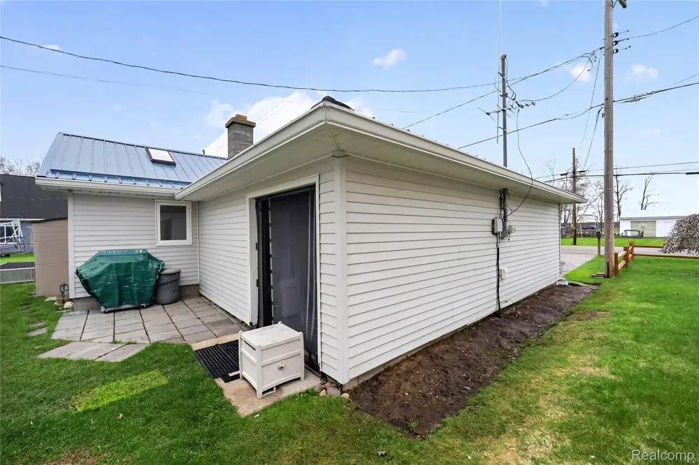 12508 West Shore Drive Roscommon Township, MI 48629