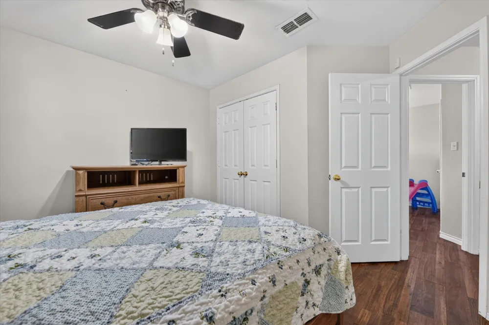 1144 Park Glen Crowley, TX 76036