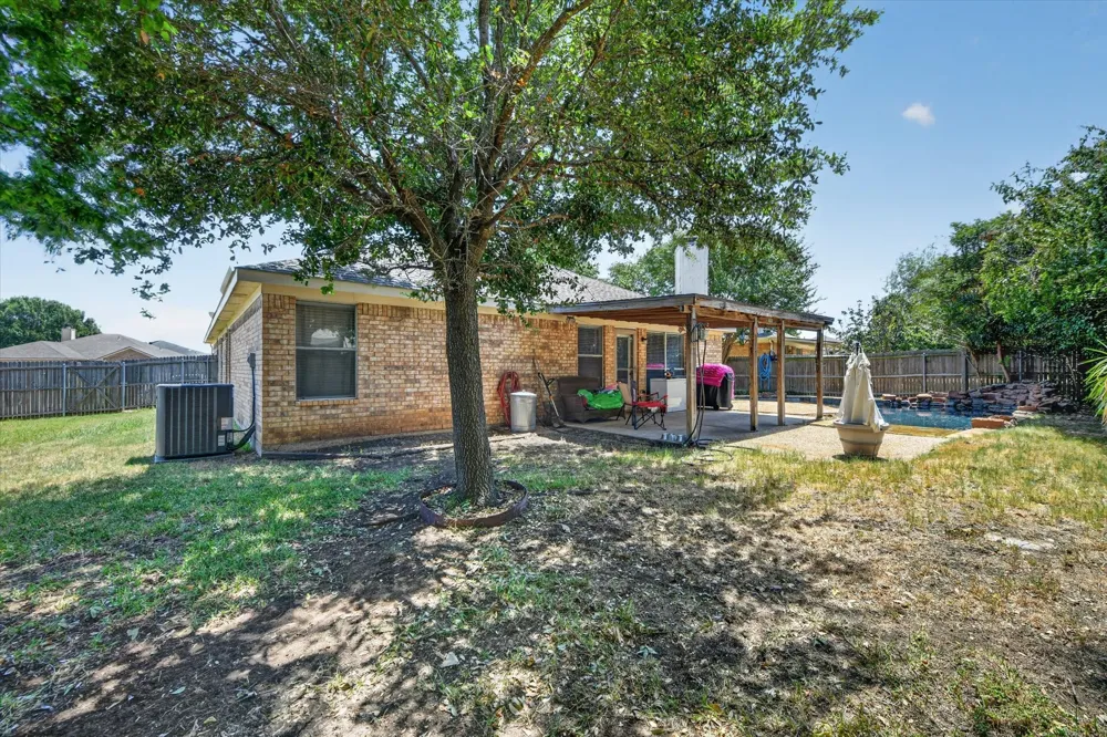 1144 Park Glen Crowley, TX 76036