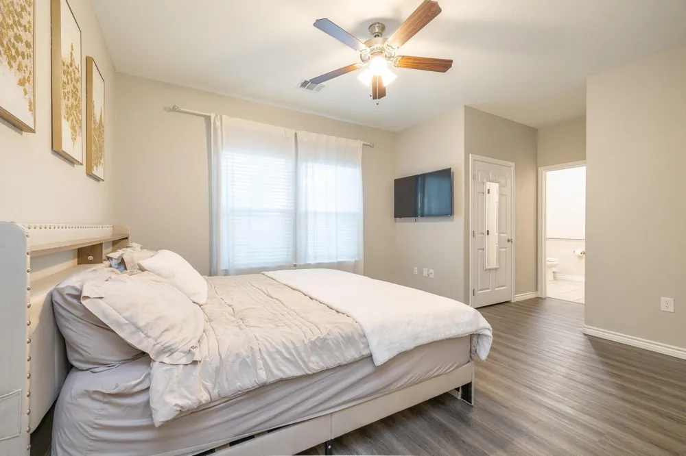 2011 Nottingham Street Pasadena, TX 77502