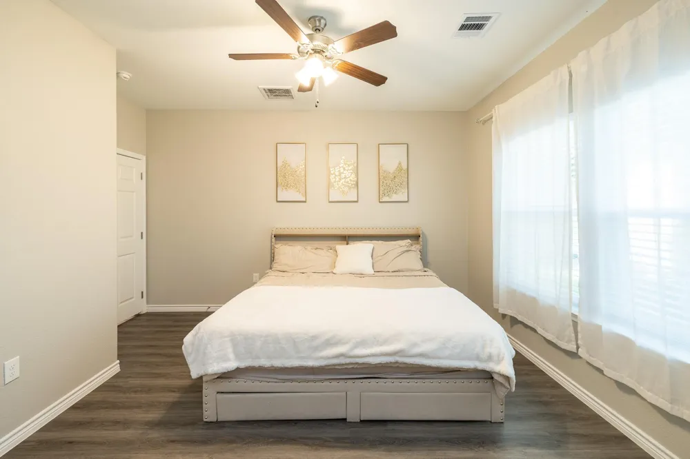 2011 Nottingham Street Pasadena, TX 77502