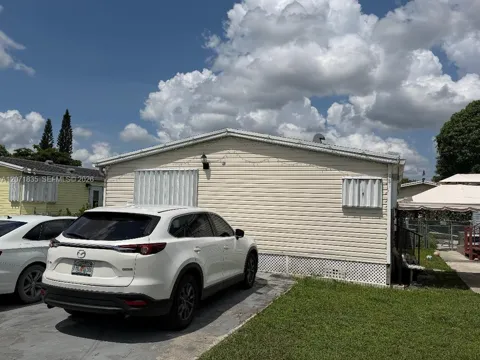 19800 SW 180th Ave unit 131