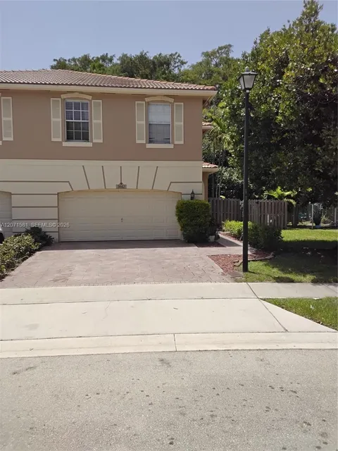 3642 Asperwood Cir