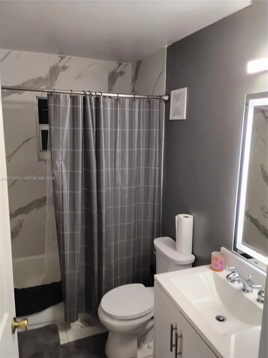 3642 Asperwood Cir Coconut Creek, FL 33073