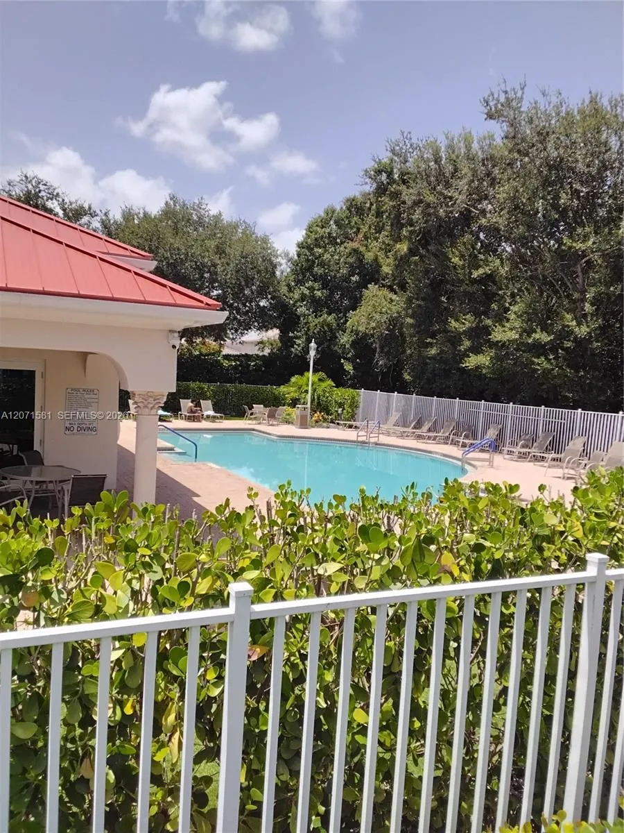 3642 Asperwood Cir Coconut Creek, FL 33073