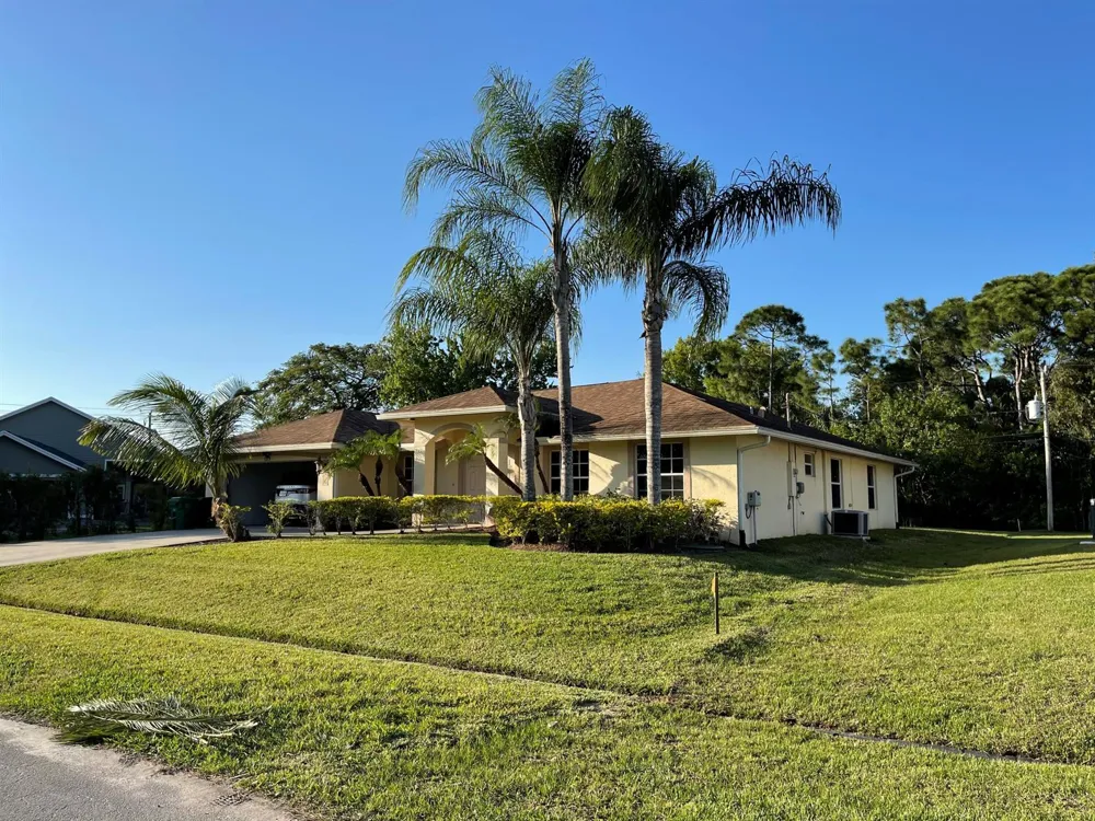1273 SW Granville Avenue Port St. Lucie, FL 34953