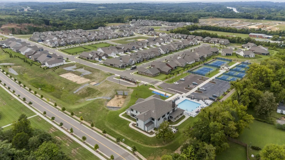 6193 Parkhaven Blvd Hermitage, TN 37076