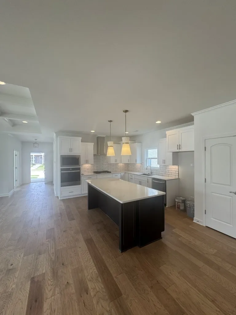 6193 Parkhaven Blvd Hermitage, TN 37076
