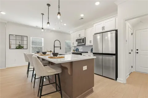 546 Feldspar Way