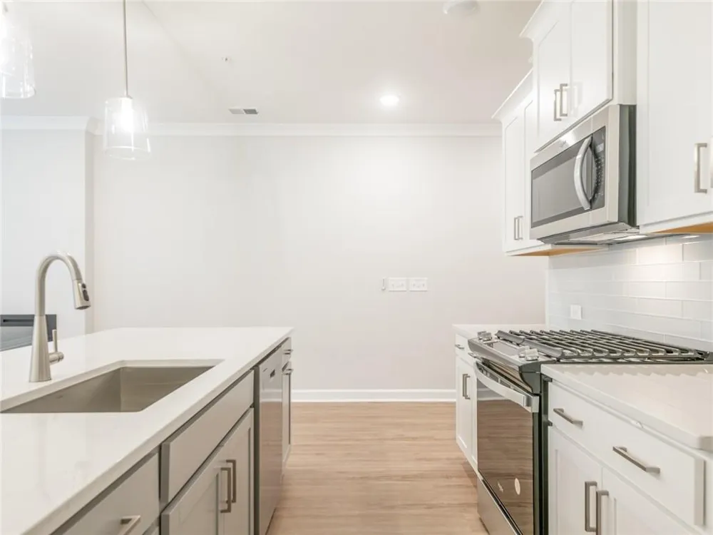 546 Feldspar Way Lawrenceville, GA 30043