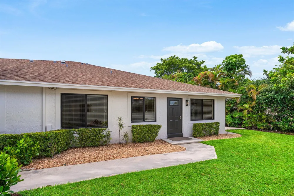 825 DOGWOOD DRIVE #B Delray Beach, FL 33483