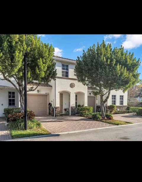 4565 TARA COVE WAY