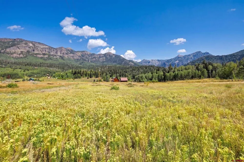 318 Sundown DR. Creede, CO 81130