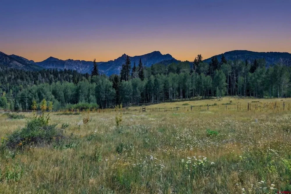 318 Sundown DR. Creede, CO 81130