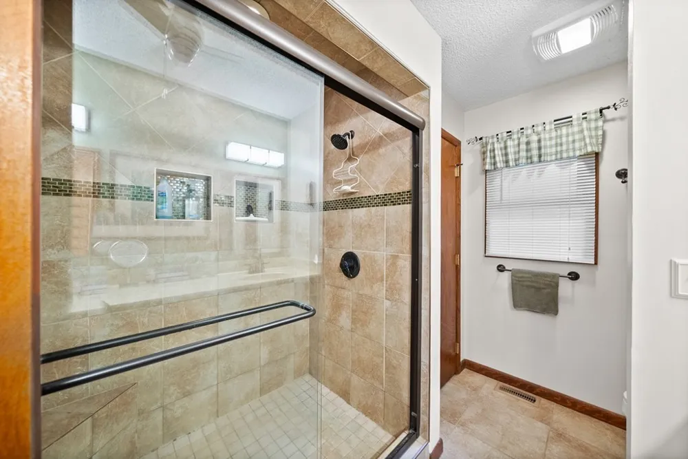 1320 Laurel Way Monterey, TN 38574