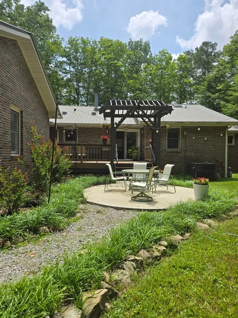 1320 Laurel Way Monterey, TN 38574