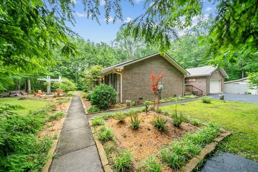 1320 Laurel Way Monterey, TN 38574