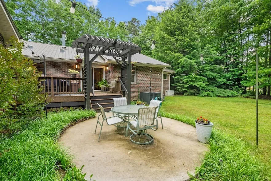 1320 Laurel Way Monterey, TN 38574