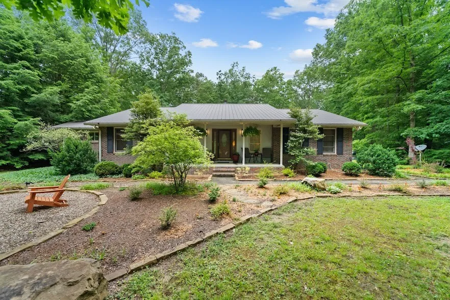 1320 Laurel Way Monterey, TN 38574