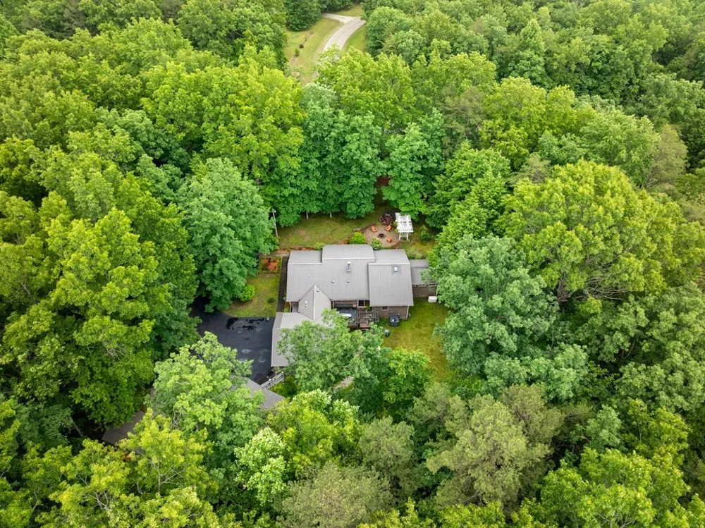 1320 Laurel Way Monterey, TN 38574