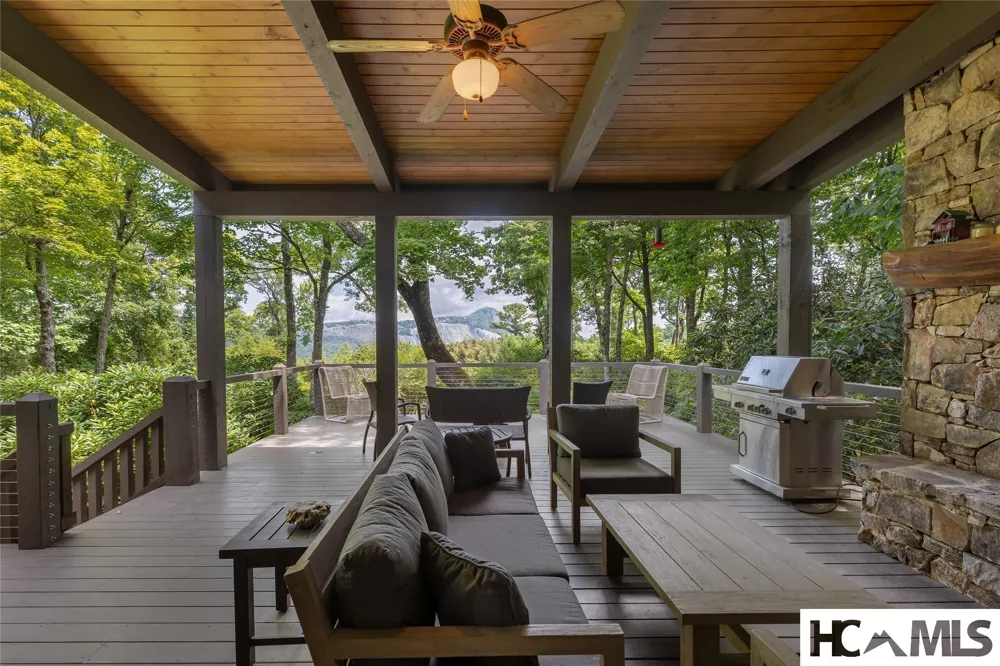 179 Sagee Woods Drive Highlands, NC 28741