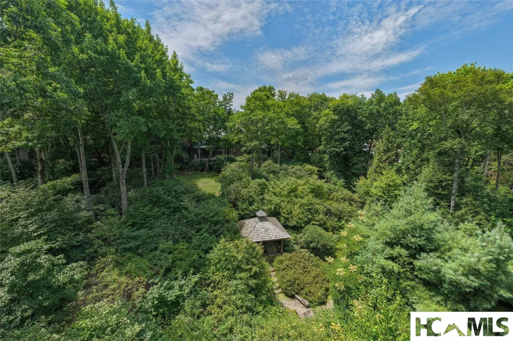 179 Sagee Woods Drive Highlands, NC 28741