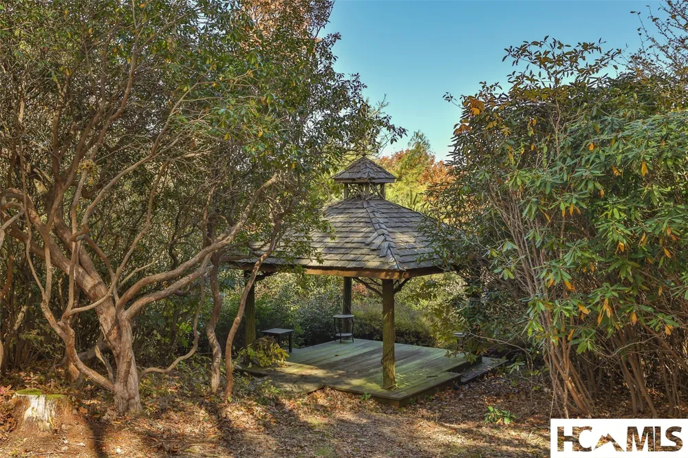 179 Sagee Woods Drive Highlands, NC 28741