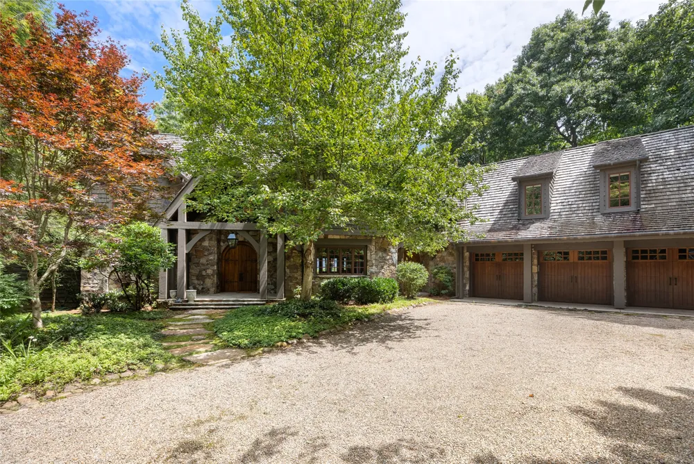 179 Sagee Woods Drive Highlands, NC 28741