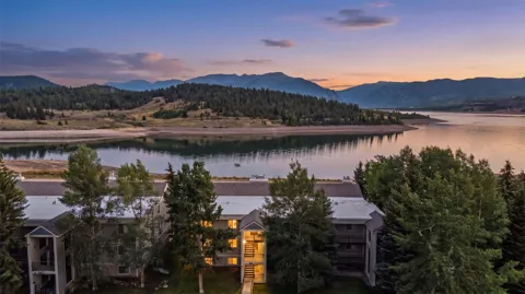 32 Corinthian Circle #303