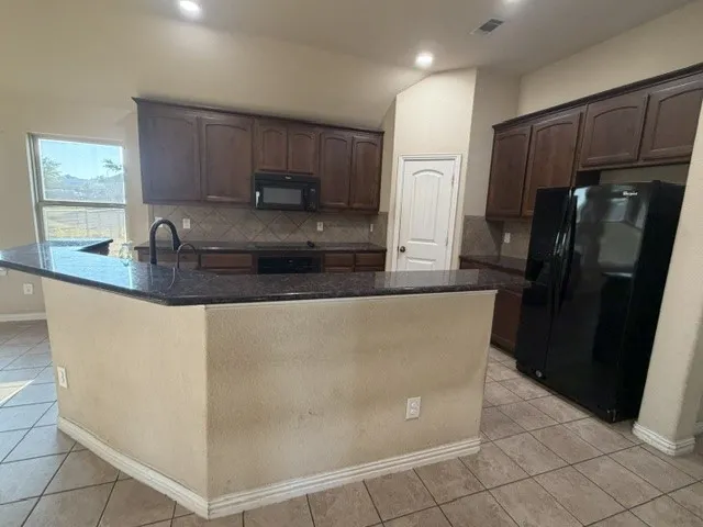 124 Brady Coleman Lane Springtown, TX 76082