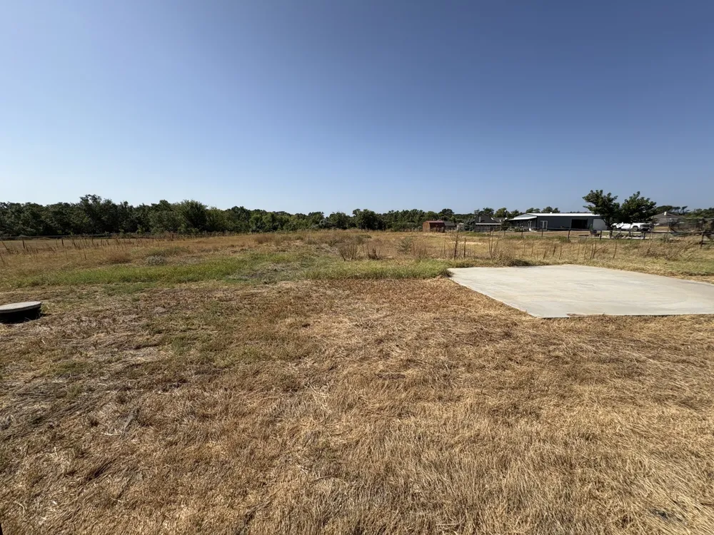124 Brady Coleman Lane Springtown, TX 76082