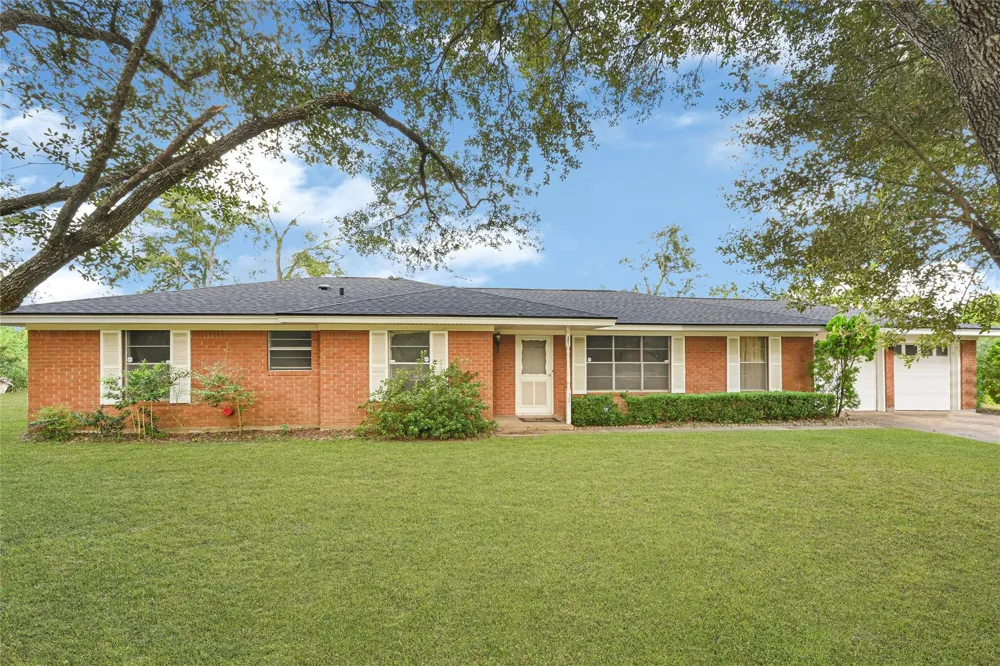 301 Hill Street #305 Prairie View, TX 77445