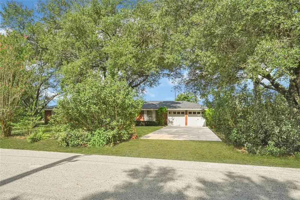 301 Hill Street #305 Prairie View, TX 77445
