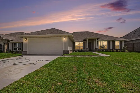 724 Greystone Lane