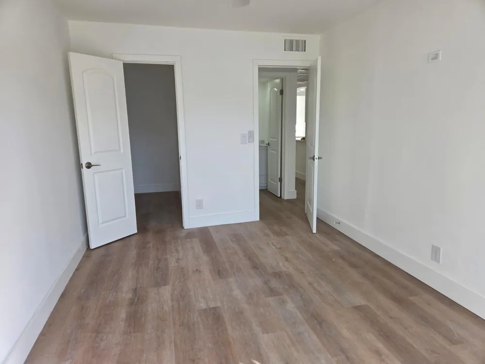 205 ELLESMERE E #205 Deerfield Beach, FL 33442