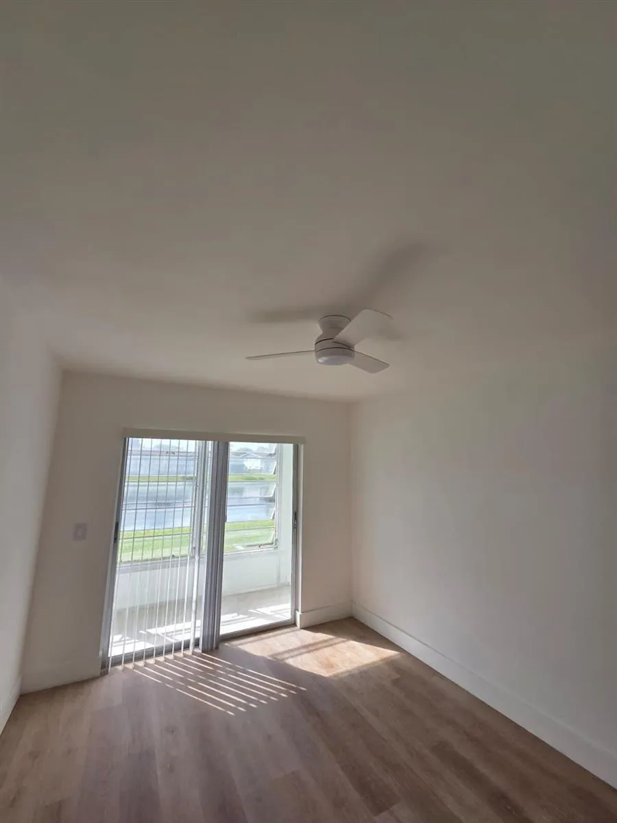 205 ELLESMERE E #205 Deerfield Beach, FL 33442