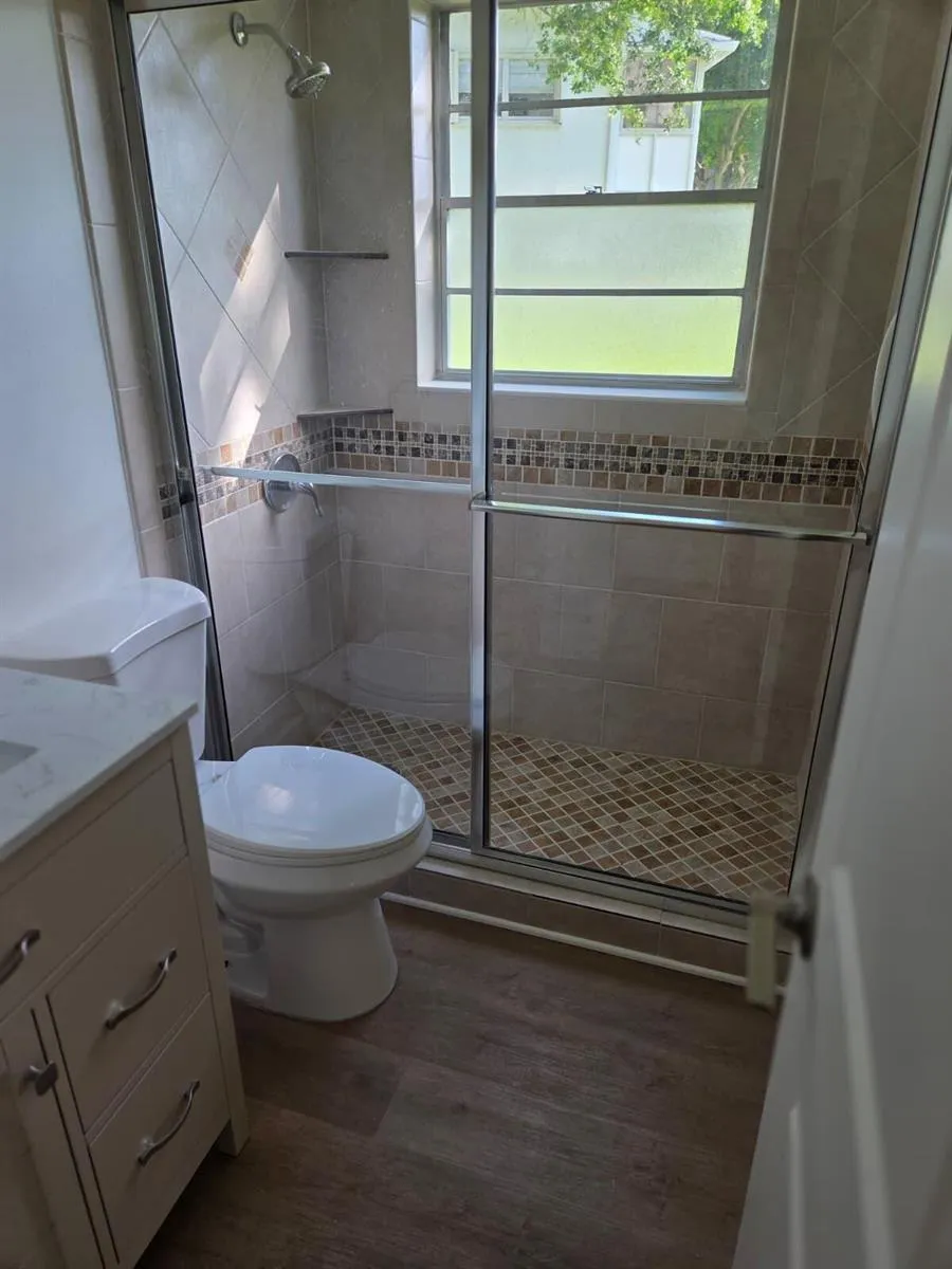 205 ELLESMERE E #205 Deerfield Beach, FL 33442