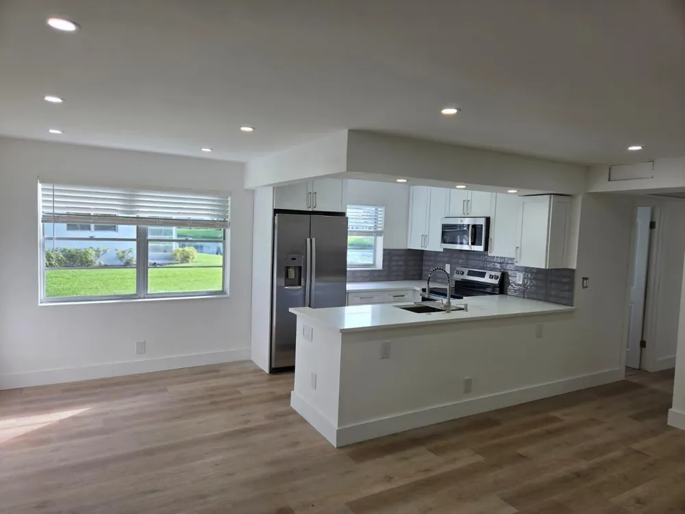 205 ELLESMERE E #205 Deerfield Beach, FL 33442