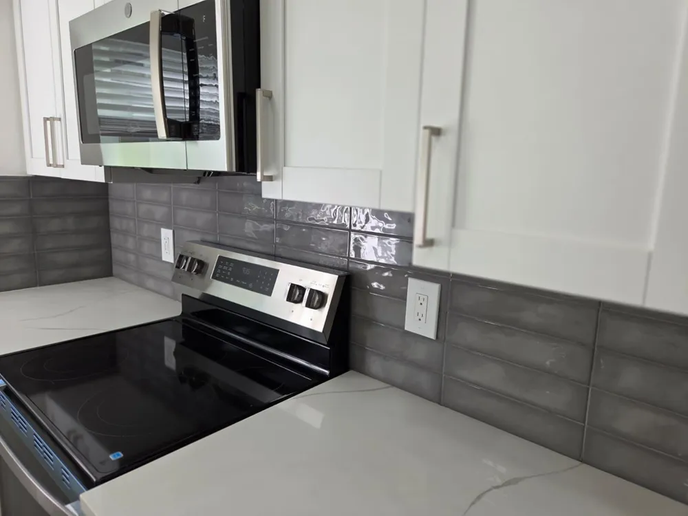 205 ELLESMERE E #205 Deerfield Beach, FL 33442